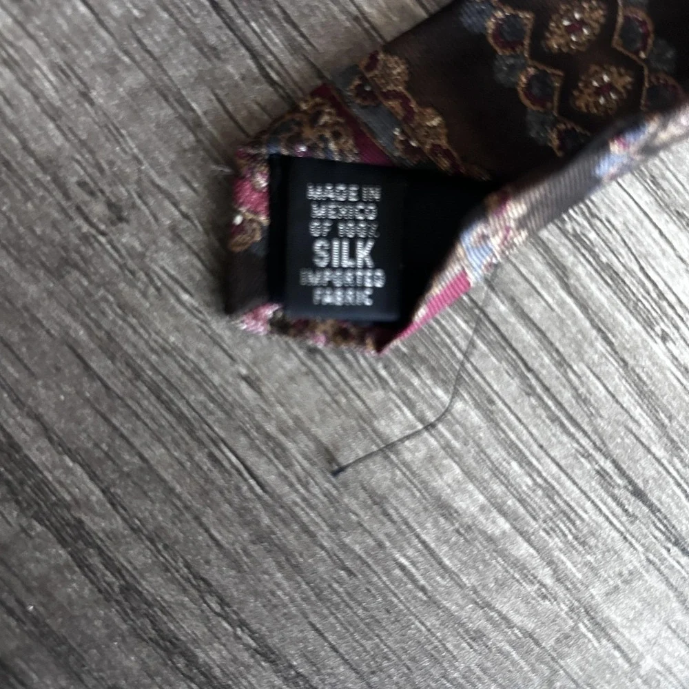 Bill Blass‎ Necktie Mens Silk Paisley Stripe Pattern Classic Dress Tie